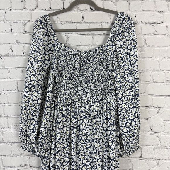 J Crew J. Crew Floral Smocked Midi Dress in Antique Navy Print Boho - Picture 13 of 15